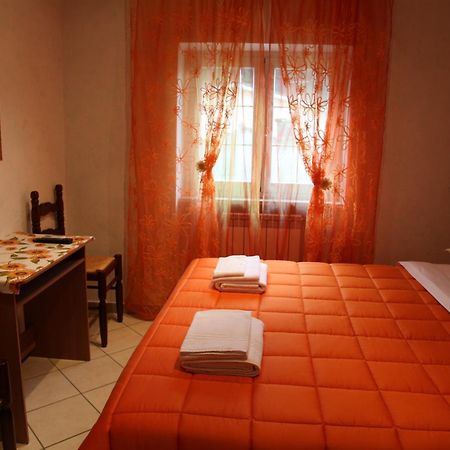 Bed and Breakfast Casa Del Girasole Genazzano Exterior foto