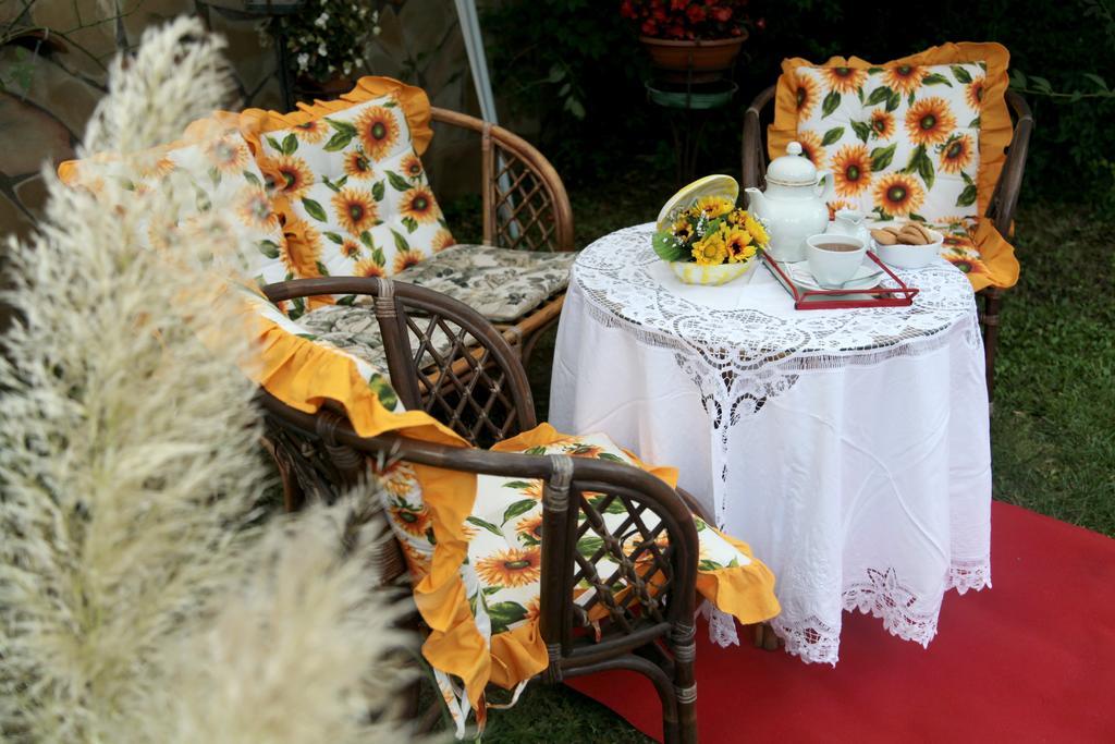 Bed and Breakfast Casa Del Girasole Genazzano Exterior foto