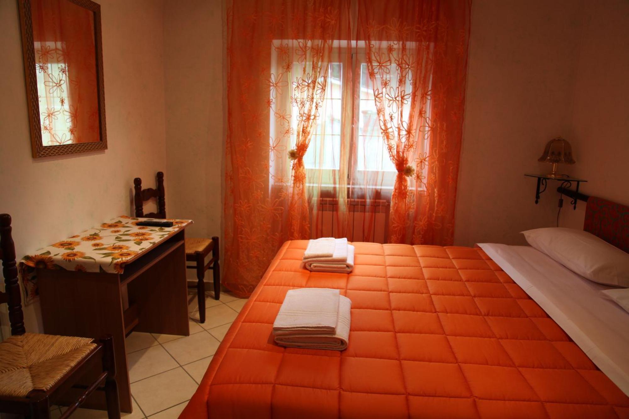 Bed and Breakfast Casa Del Girasole Genazzano Exterior foto