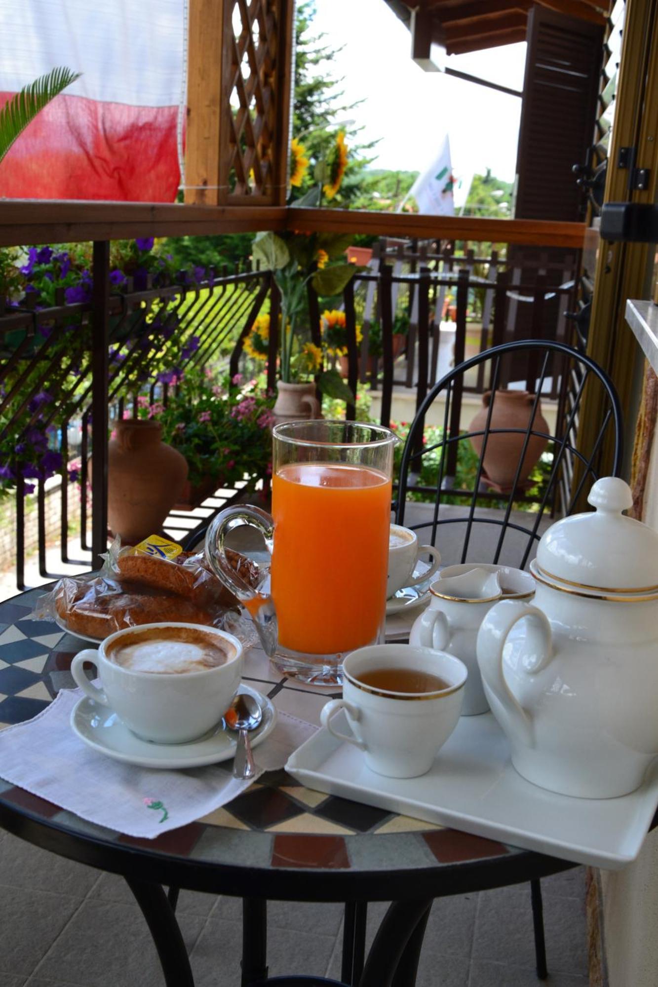 Bed and Breakfast Casa Del Girasole Genazzano Exterior foto