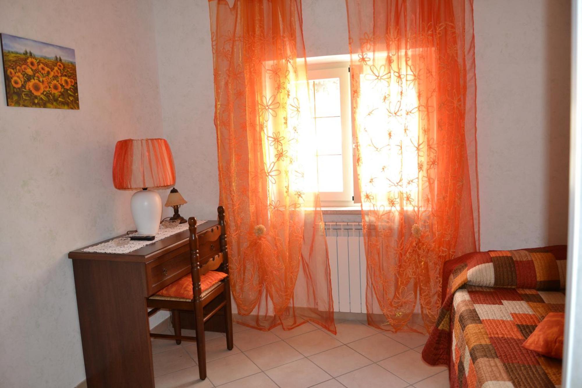 Bed and Breakfast Casa Del Girasole Genazzano Zimmer foto